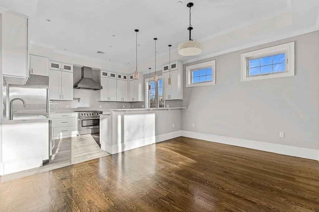 3 bed, 2 bath apartment for rent at 846 Main St Unit 3, Winchester — photo 20 of 36