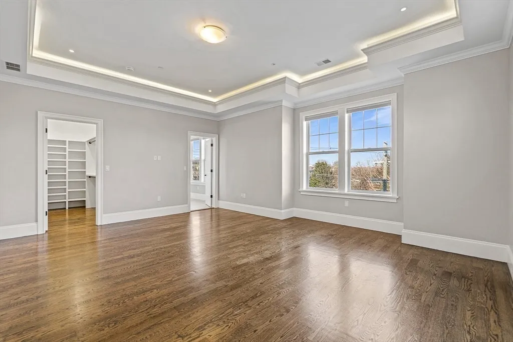 3 bed, 2 bath apartment for rent at 846 Main St Unit 3, Winchester — photo 10 of 36