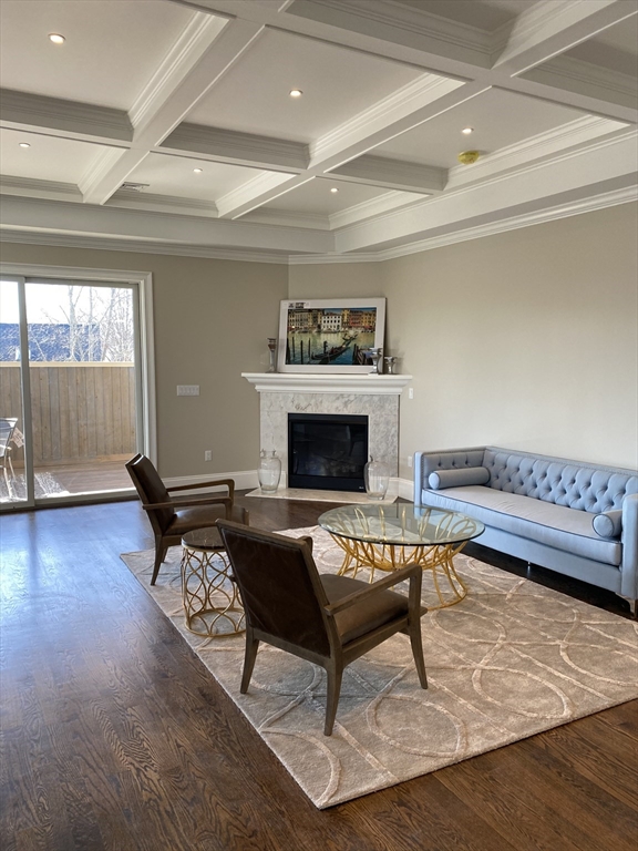 3 bed, 2 bath apartment for rent at 846 Main St Unit 4, Winchester — photo 9 of 18