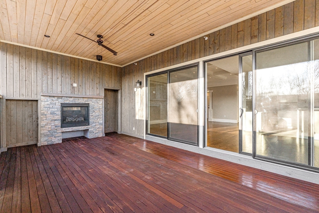 3 bed, 2 bath apartment for rent at 846 Main St Unit III, Winchester — photo 13 of 35