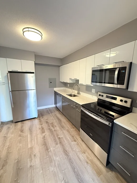 2 bed, 1 bath apartment for rent at 846 Massachusetts Ave Unit 4A, Arlington Heights