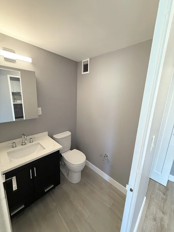 2 bed, 1 bath apartment for rent at 846 Massachusetts Ave Unit 4A, Arlington Heights — photo 8 of 20