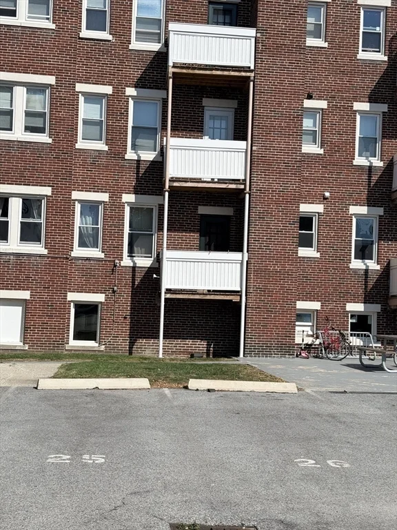 2 bed, 1 bath apartment for rent at 846 Massachusetts Ave Unit 4A, Arlington Heights — photo 19 of 20