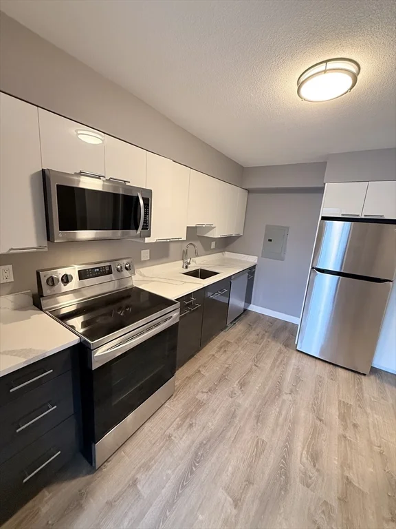 2 bed, 1 bath apartment for rent at 846 Massachusetts Ave Unit 5D, Arlington Heights