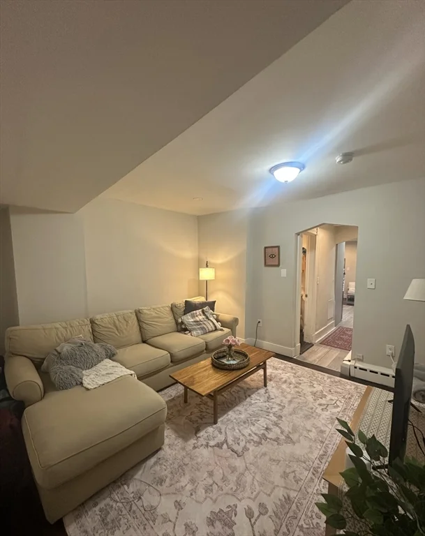 2 bed, 1 bath apartment for rent at 847 Beacon St Unit 9, Fenway — photo 4 of 10