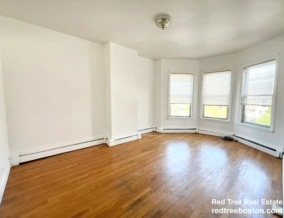 3 bed, 1 bath apartment for rent at 848 Huntington Ave Unit 2, Mission Hill
