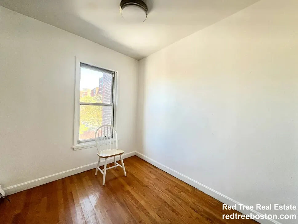 3 bed, 1 bath apartment for rent at 848 Huntington Ave Unit 2, Mission Hill — photo 3 of 8