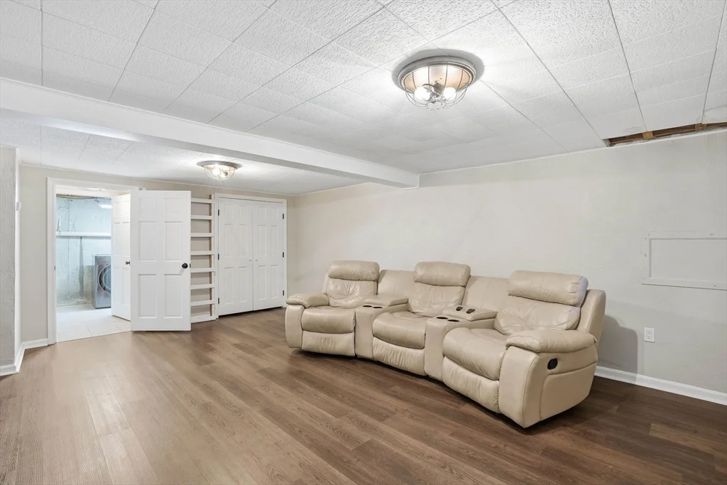 2 bed, 1 bath apartment for rent at 848 Plain St Unit 32, Marshfield — photo 15 of 18