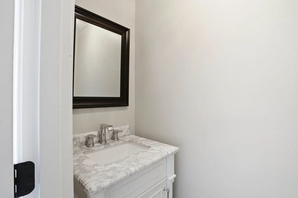 2 bed, 1 bath apartment for rent at 848 Plain St Unit 32, Marshfield — photo 9 of 18