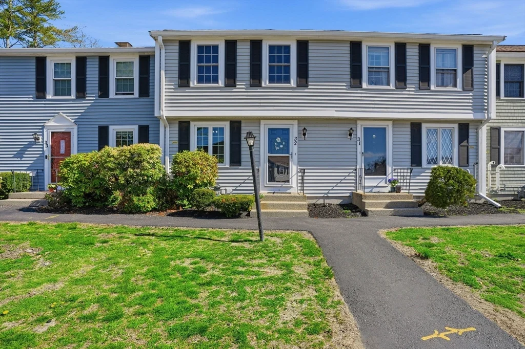 2 bed, 1 bath apartment for rent at 848 Plain St Unit 32, Marshfield