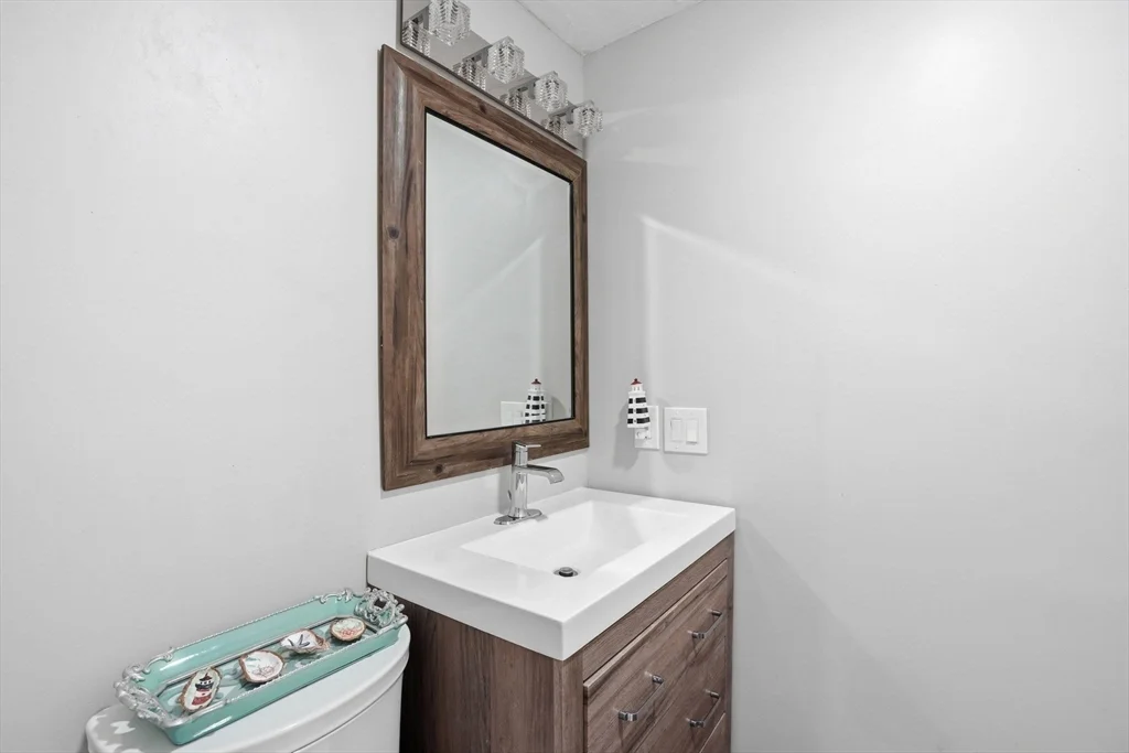 2 bed, 1 bath apartment for rent at 848 Plain St Unit 32, Marshfield — photo 14 of 18