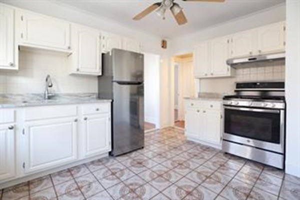 2 bed, 1 bath apartment for rent at 848 South Unit 2, Roslindale — photo 6 of 11