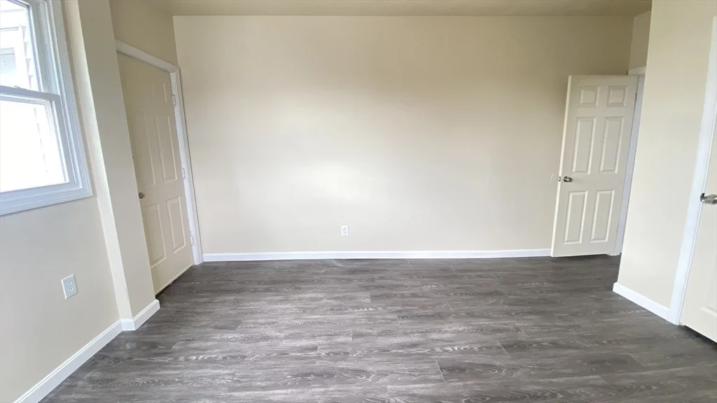 1 bed, 1 bath apartment for rent at 848 Western Ave Unit U2R, Lynn — photo 3 of 9