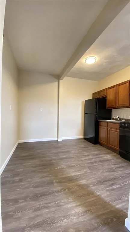 1 bed, 1 bath apartment for rent at 848 Western Ave Unit U2R, Lynn — photo 2 of 9