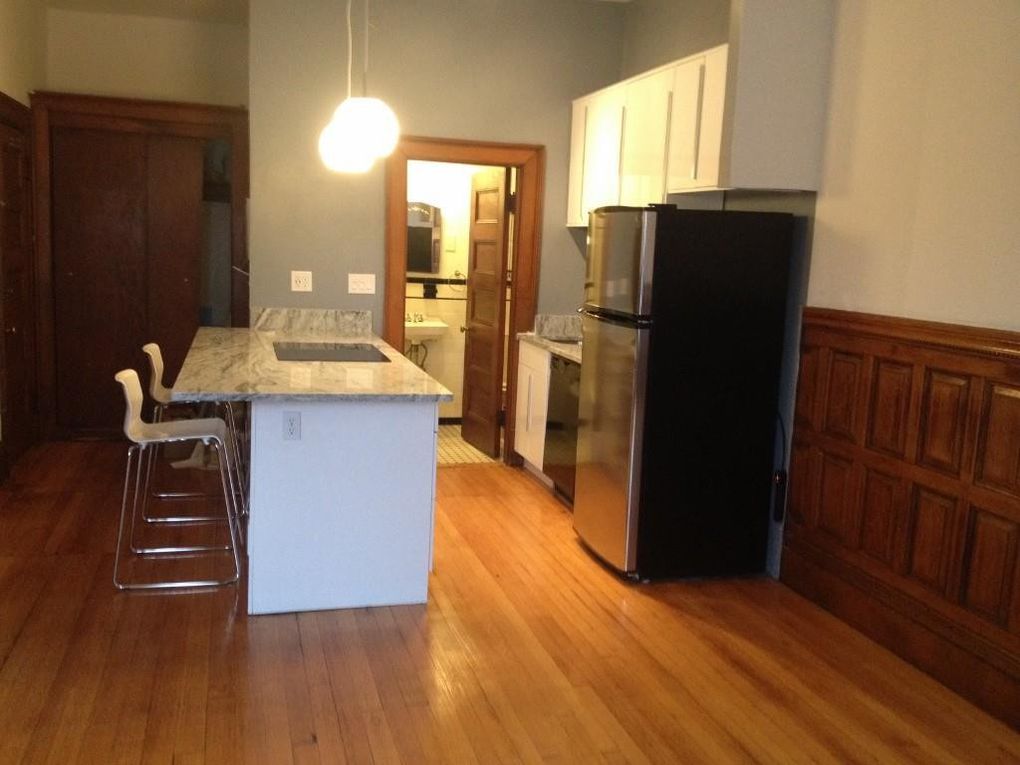 1 bed, 1 bath apartment for rent at 849 Beacon St Unit 2, Fenway — photo 1 of 2