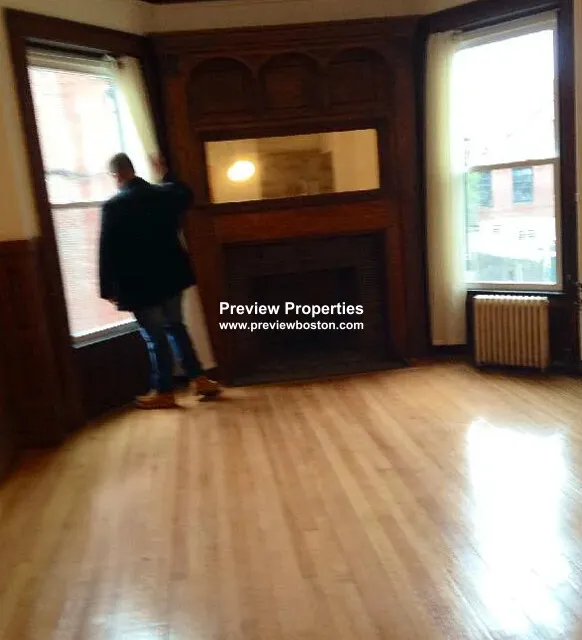 1 bed, 1 bath apartment for rent at 849 Beacon St Unit 2P, Fenway — photo 4 of 14
