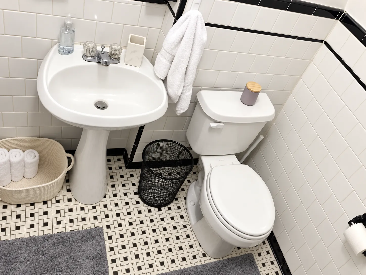 1 bed, 1 bath apartment for rent at 849 Beacon St Unit 6, Fenway — photo 3 of 4