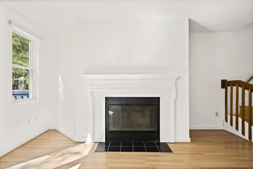 2 bed, 2 bath apartment for rent at 849 Boston Post Rd, E Unit 10D, Marlborough — photo 9 of 39