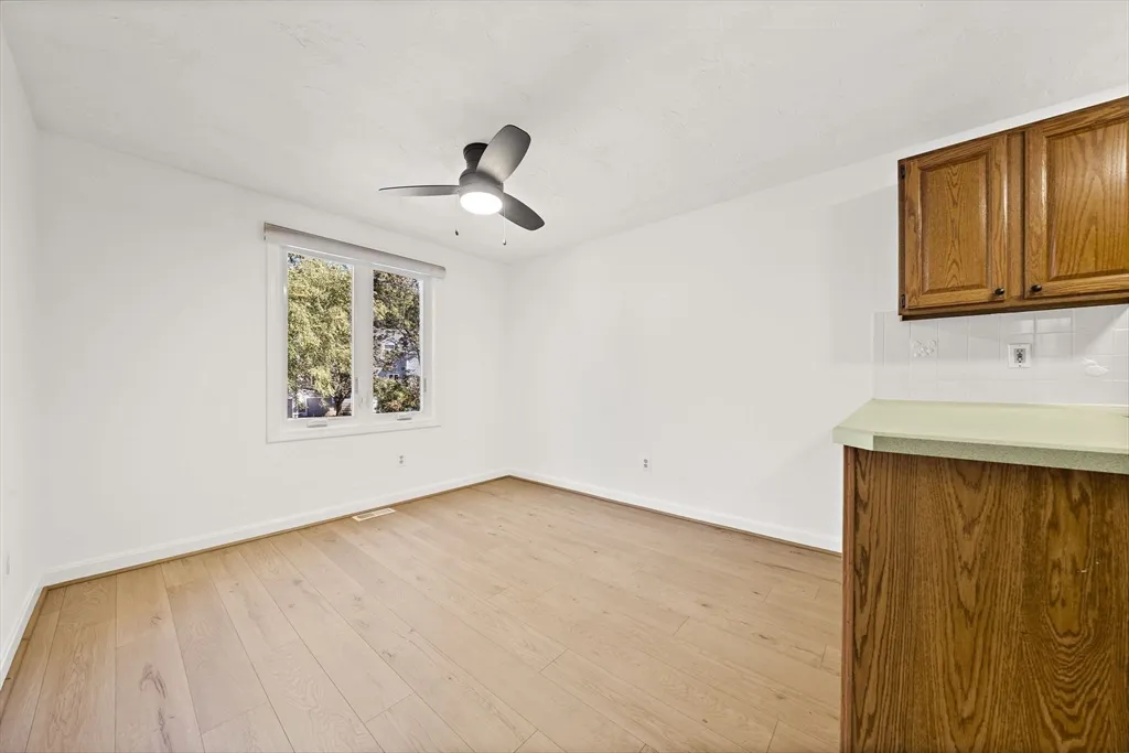 2 bed, 2 bath apartment for rent at 849 Boston Post Rd, E Unit 10D, Marlborough — photo 16 of 39