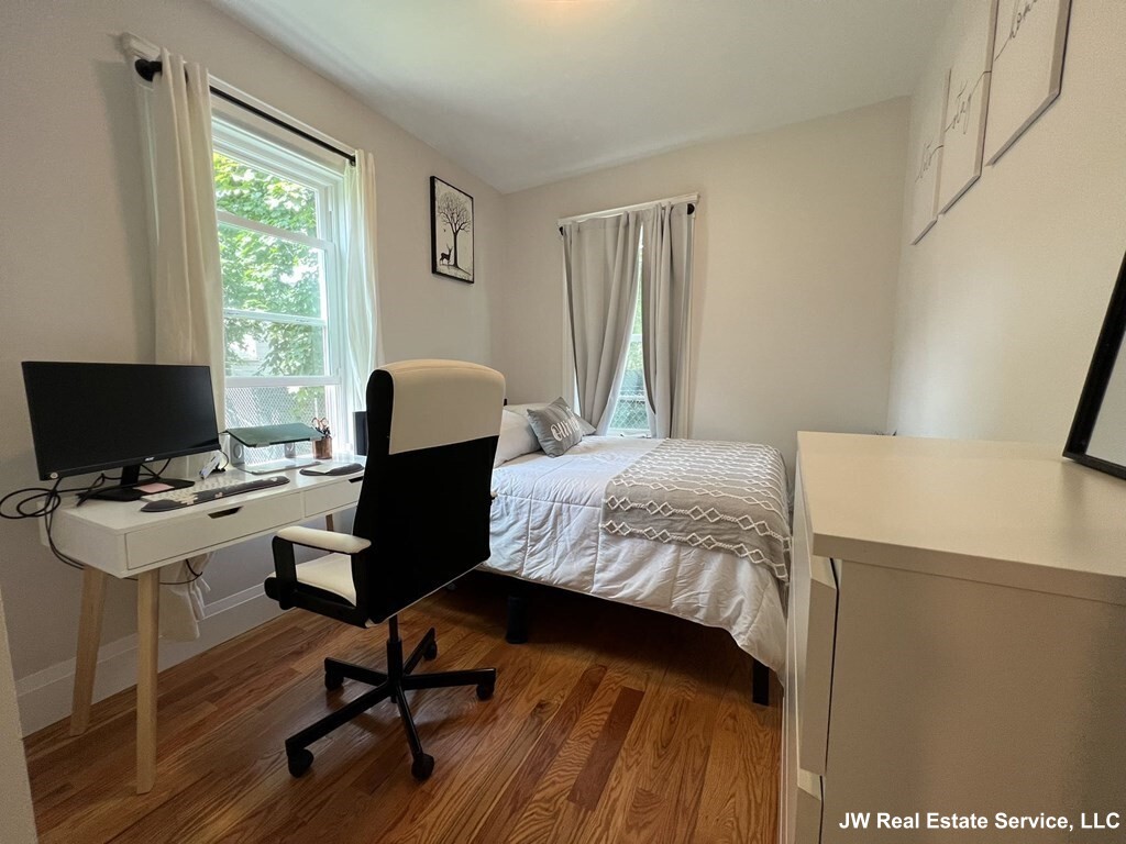 3 bed, 1.5 bath apartment for rent at 849 Cummins Highway Unit 1, Mattapan — photo 12 of 18