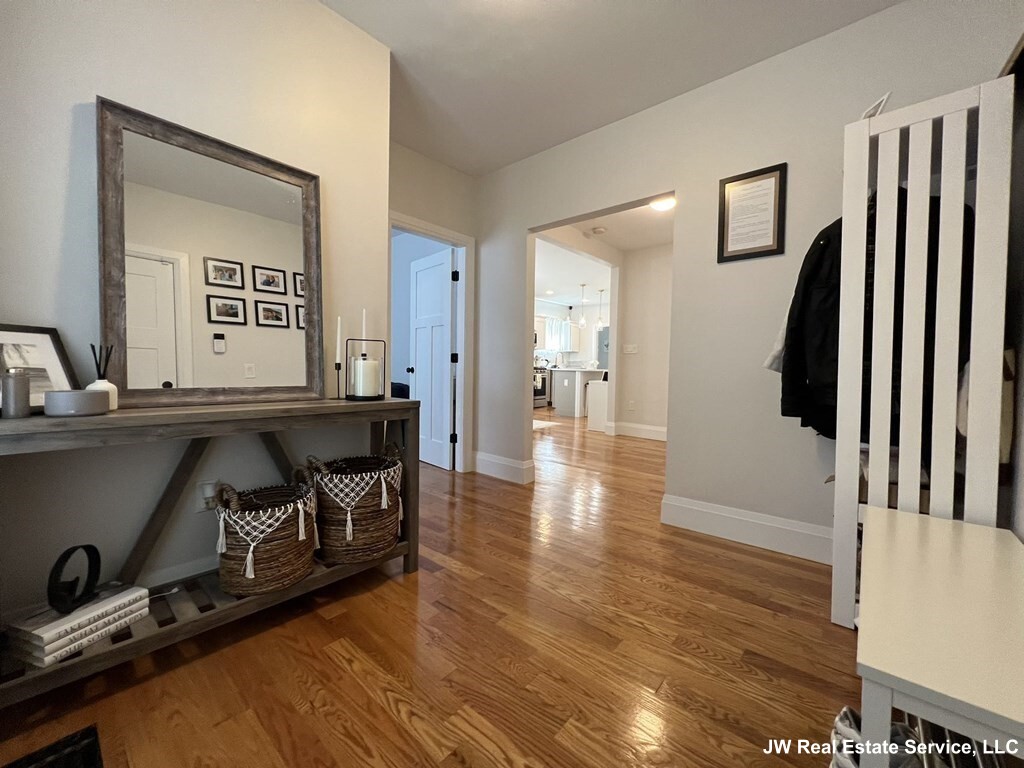 3 bed, 1.5 bath apartment for rent at 849 Cummins Highway Unit 1, Mattapan — photo 3 of 18