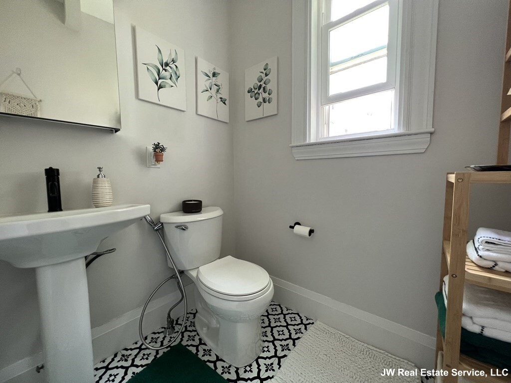 3 bed, 1.5 bath apartment for rent at 849 Cummins Highway Unit 1, Mattapan — photo 15 of 18