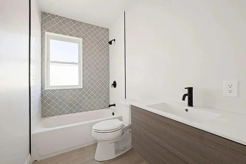 3 bed, 2 bath apartment for rent at 849 Cummins Hwy Unit 3, Mattapan — photo 9 of 13