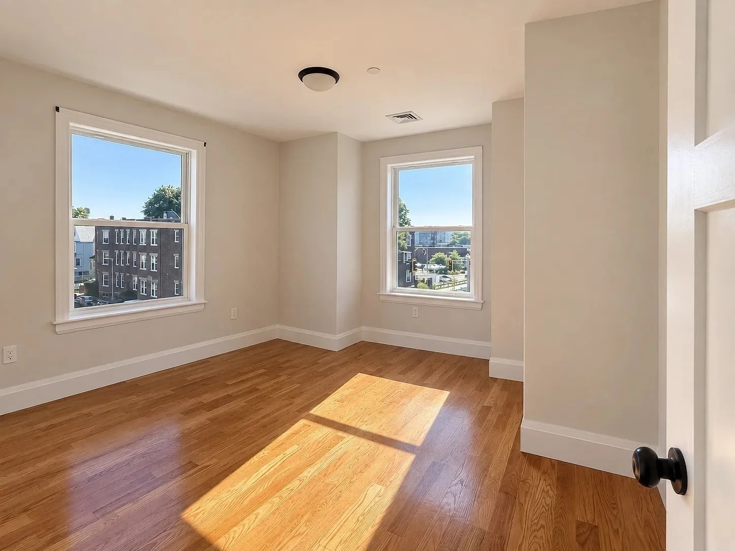 3 bed, 2 bath apartment for rent at 849 Cummins Hwy Unit 3, Mattapan — photo 11 of 13