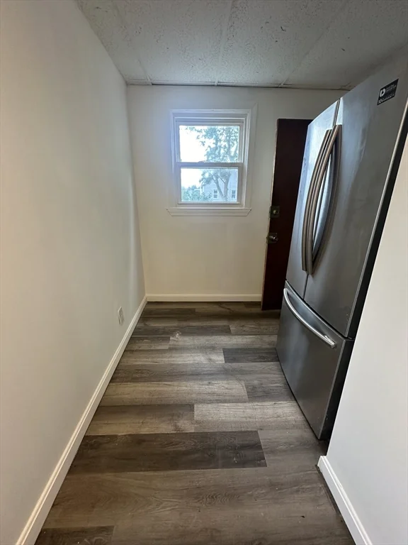 1 bed, 1 bath apartment for rent at 85-87 Lakeview Unit 2, Lowell — photo 4 of 9