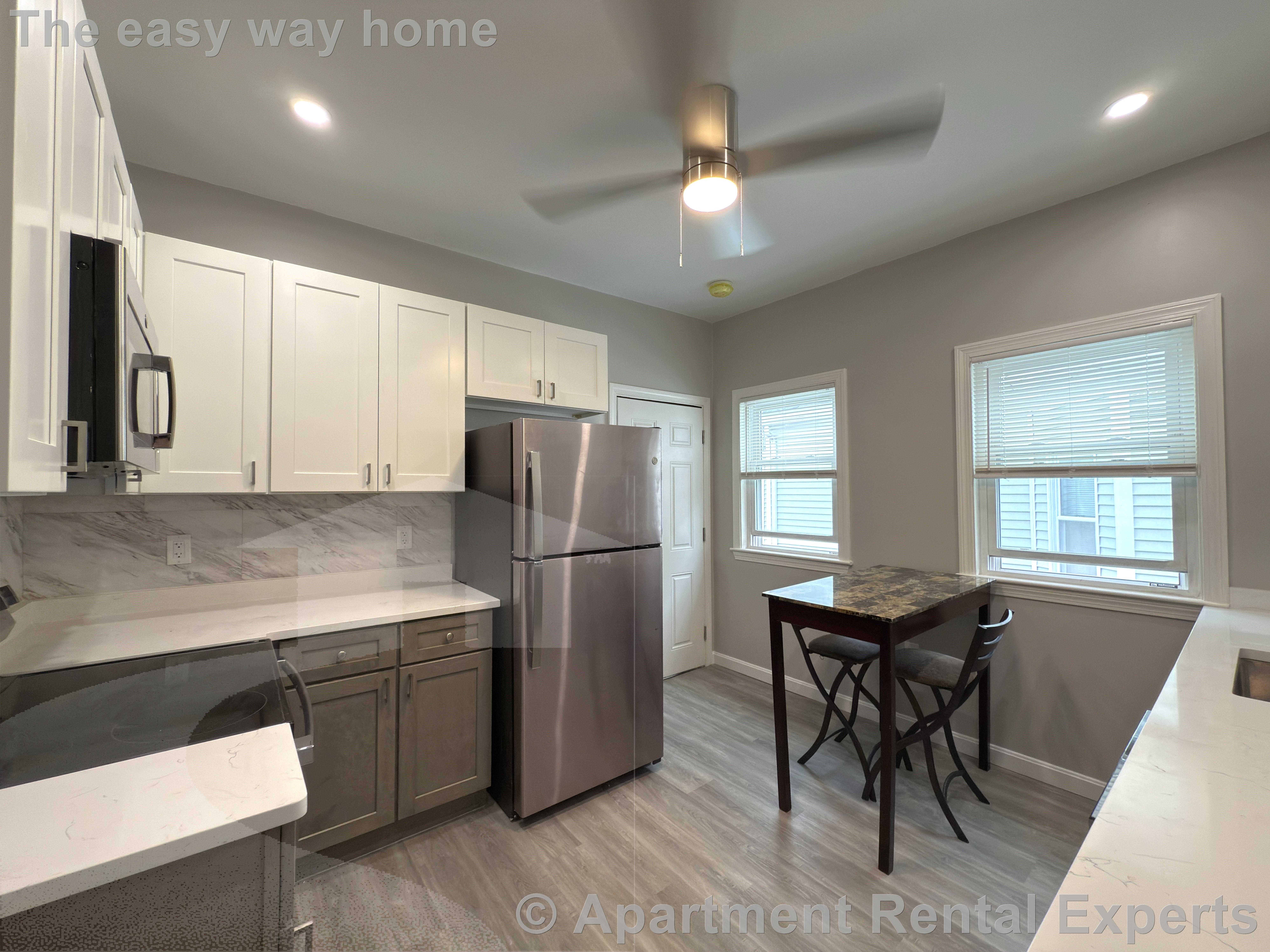 3 bed, 1 bath apartment for rent at 85 Albion St, Magoun Square — photo 3 of 20