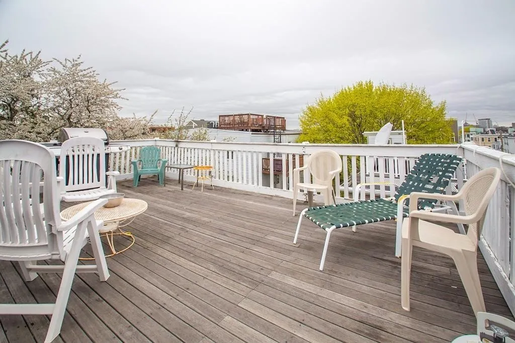 3 bed, 2 bath apartment for rent at 85 Baxter St Unit 2A, South Boston — photo 2 of 4