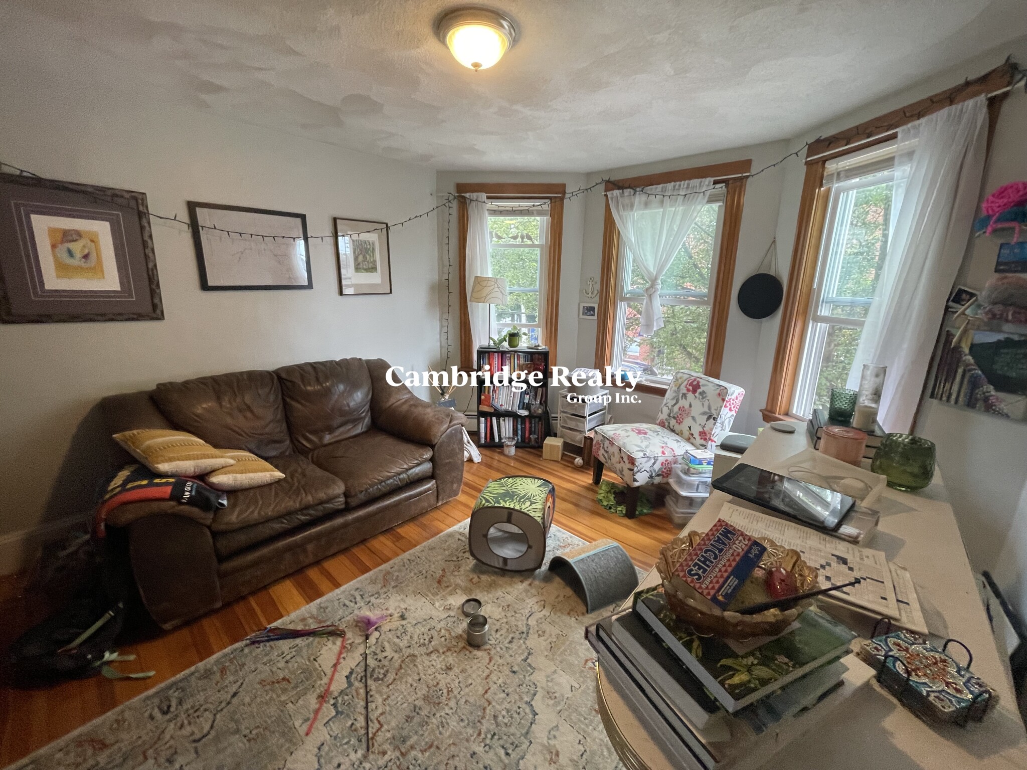 3 bed, 1 bath apartment for rent at 85 Beacon St Unit 2, Ward Two — photo 2 of 7