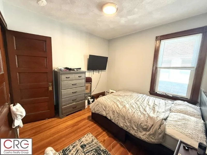 3 bed, 1 bath apartment for rent at 85 Beacon St Unit 3, Ward Two — photo 16 of 25