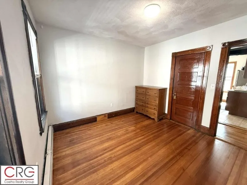 3 bed, 1 bath apartment for rent at 85 Beacon St Unit 3, Ward Two — photo 22 of 25