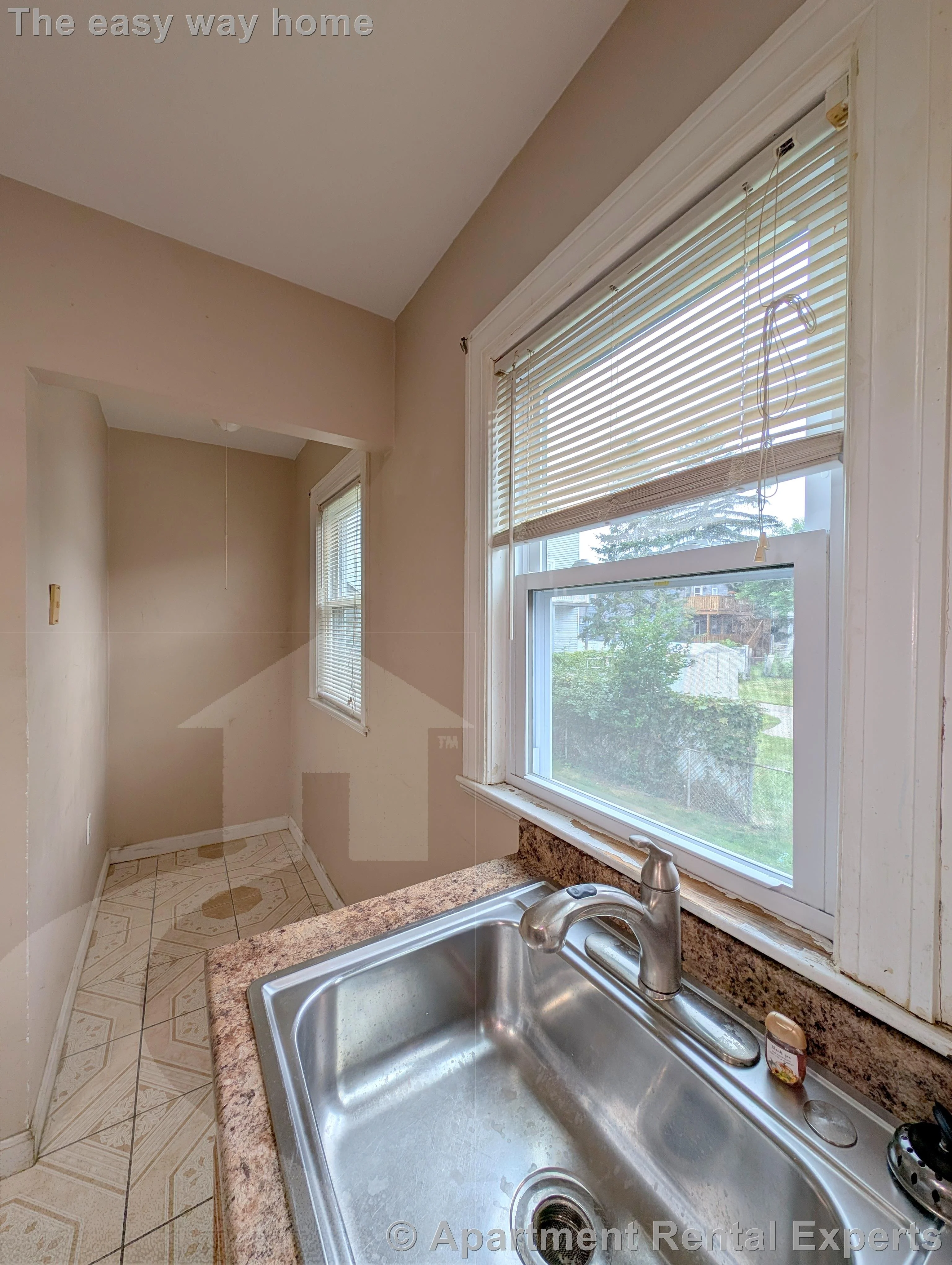 3 bed, 1 bath apartment for rent at 85 Billings Ave, Tufts — photo 12 of 19