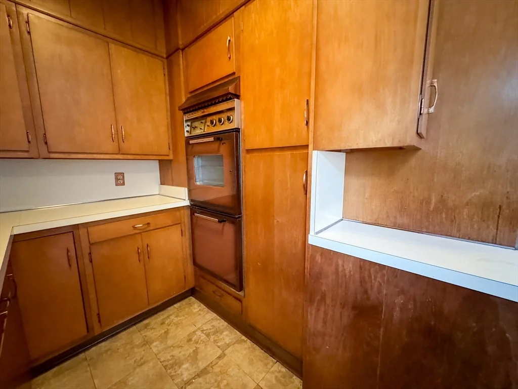 2 bed, 1 bath apartment for rent at 85 Bow St Unit 85, South Medford — photo 4 of 20