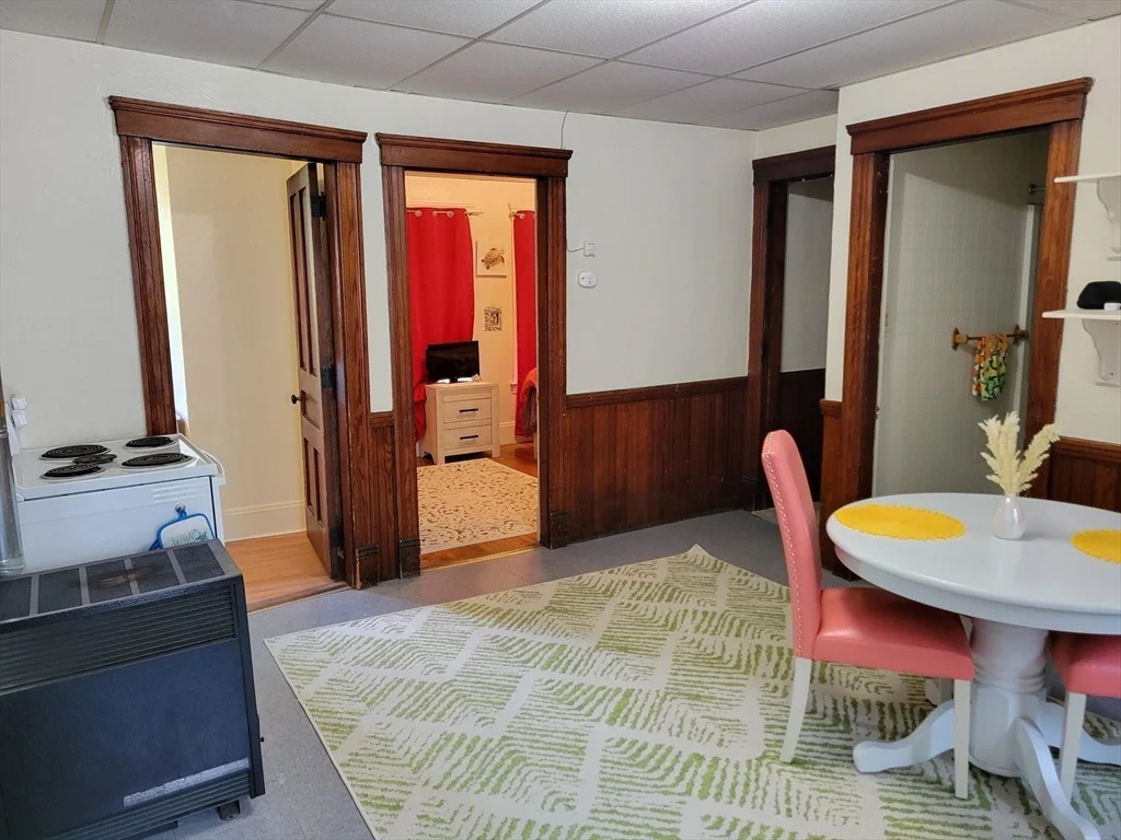 2 bed, 1 bath apartment for rent at 85 Boyce St Unit 1, Auburn — photo 5 of 26