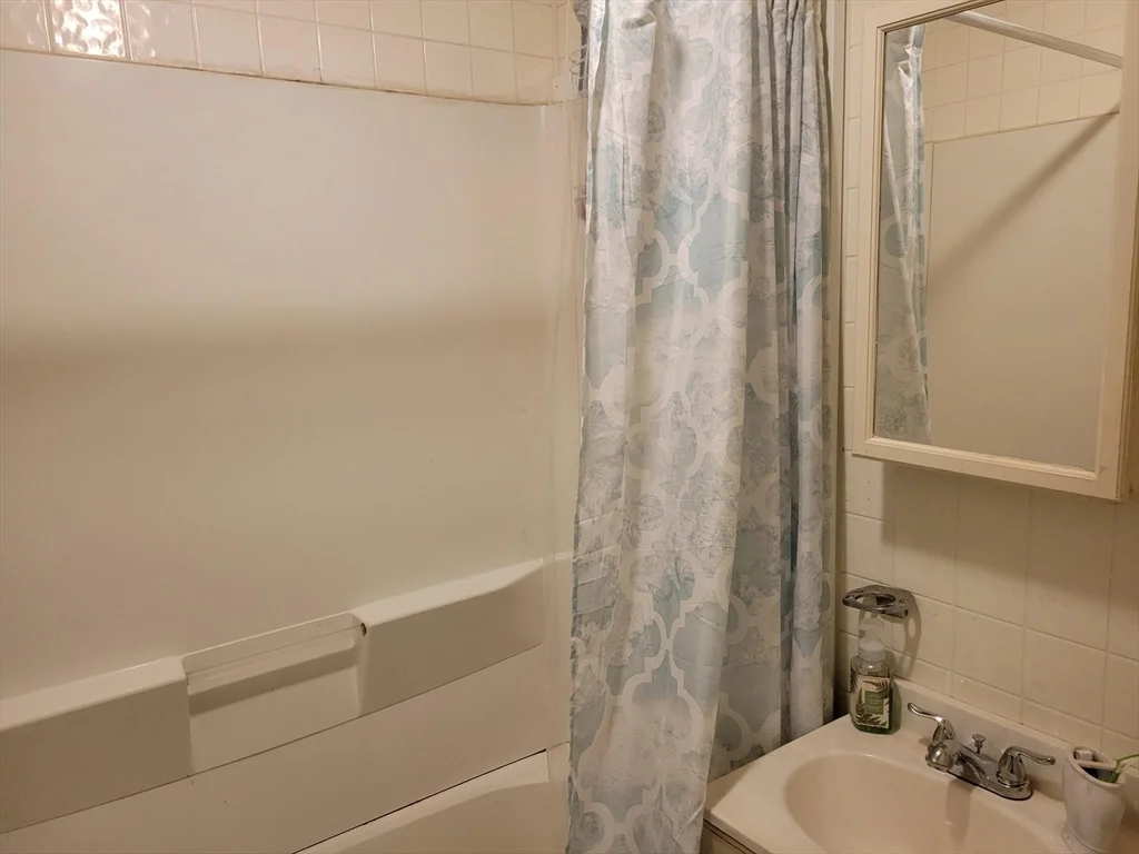 2 bed, 1 bath apartment for rent at 85 Boyce St Unit 1, Auburn — photo 19 of 26