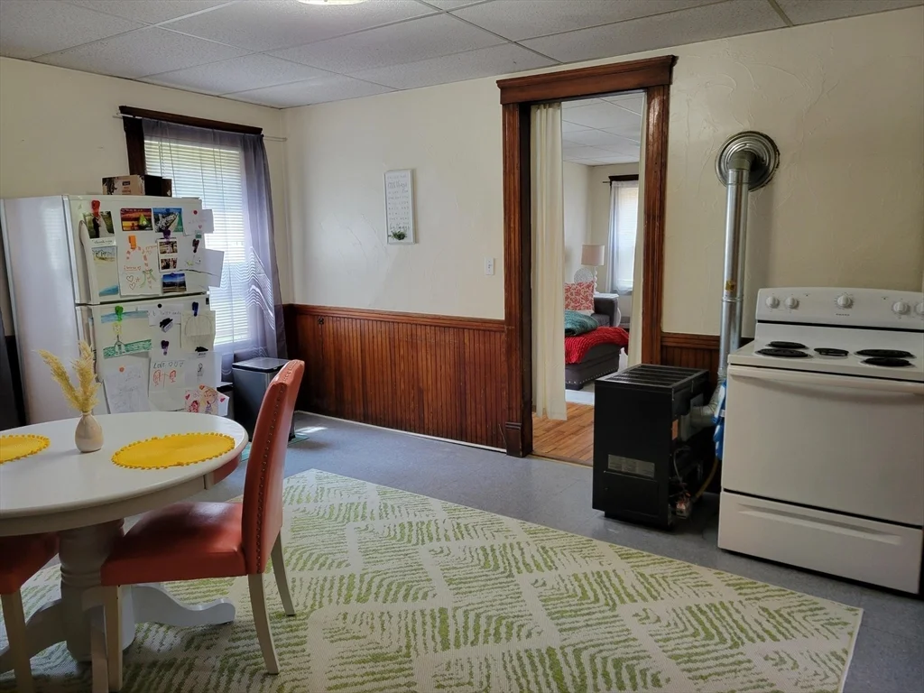 2 bed, 1 bath apartment for rent at 85 Boyce St Unit 1, Auburn — photo 8 of 26