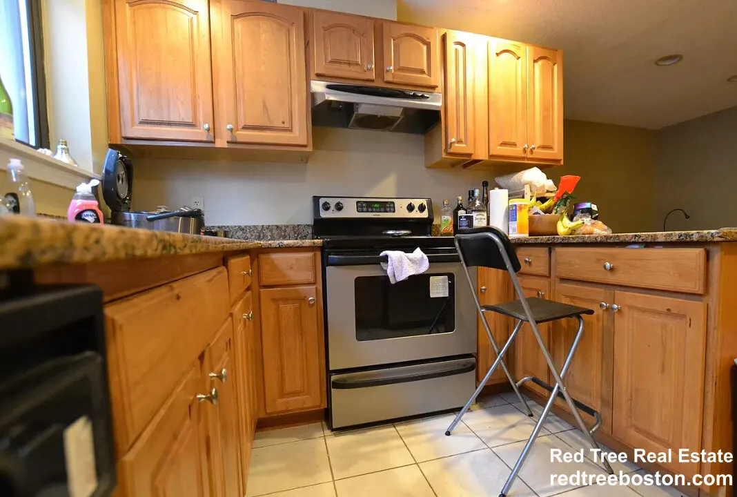 3 bed, 2 bath apartment for rent at 85 Brainerd Rd Unit 1, Brighton — photo 7 of 23