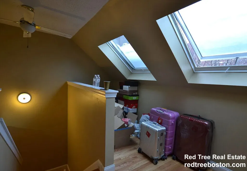 3 bed, 2 bath apartment for rent at 85 Brainerd Rd Unit 1, Brighton — photo 13 of 23