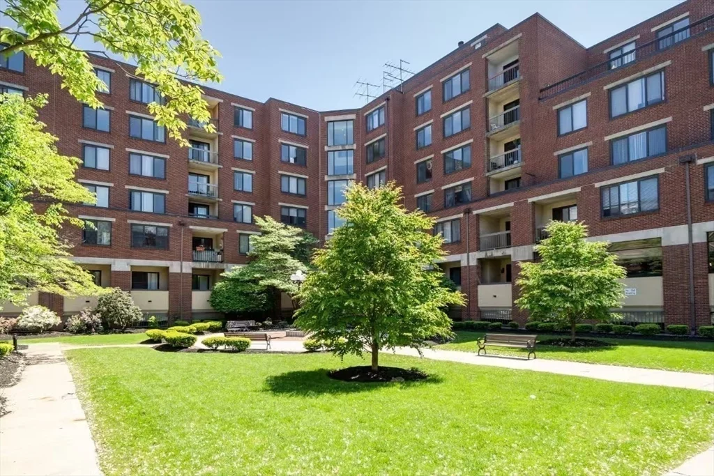 2 bed, 2 bath apartment for rent at 85 Brainerd Rd Unit 302, Allston — photo 20 of 29