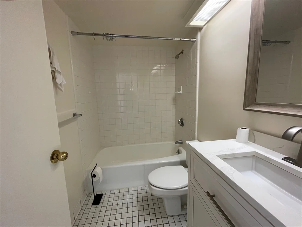 2 bed, 2 bath apartment for rent at 85 Brainerd Rd Unit 302, Allston — photo 12 of 29