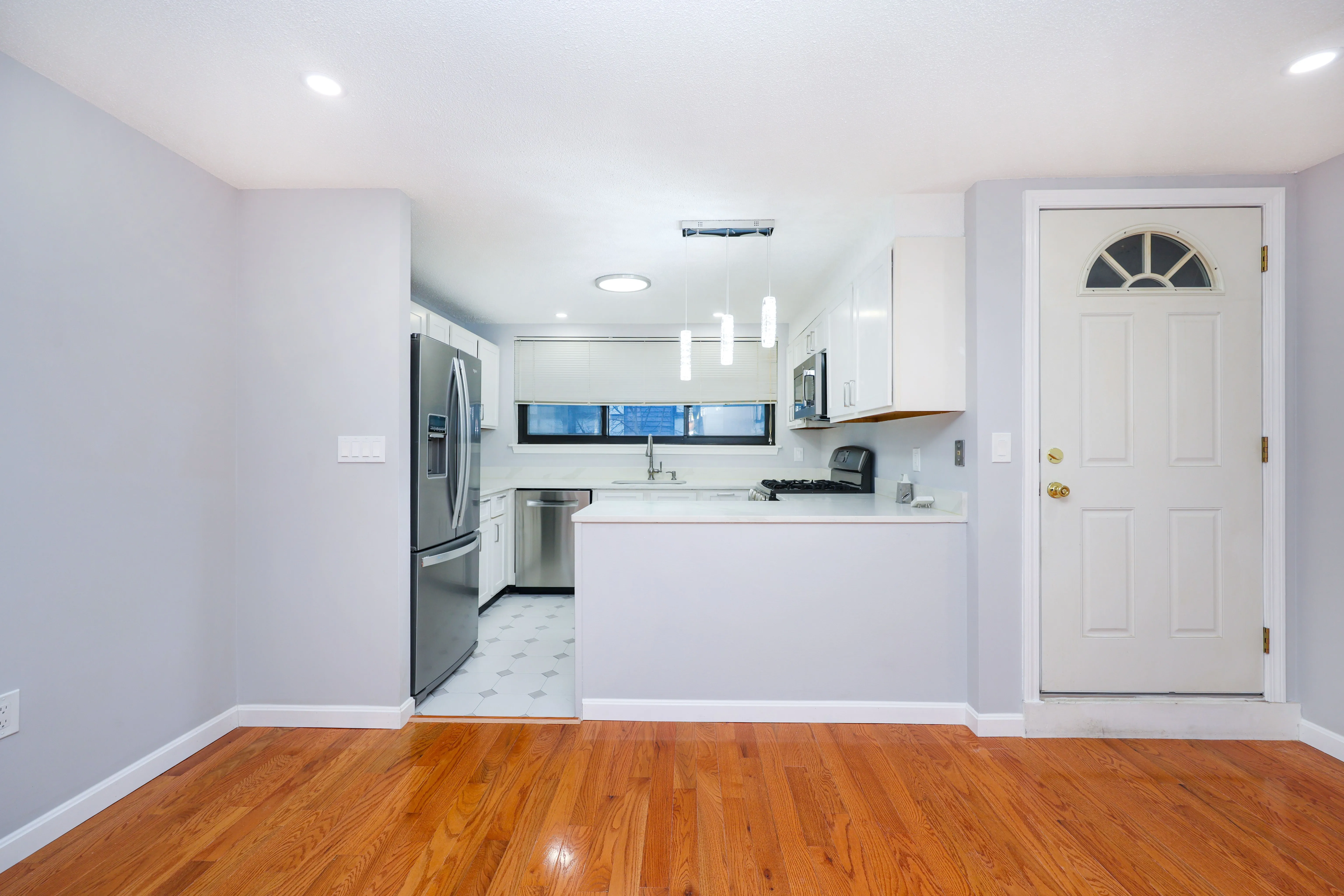 4 bed, 3.5 bath apartment for rent at 85 Brainerd Rd Unit T8, Brighton — photo 14 of 29