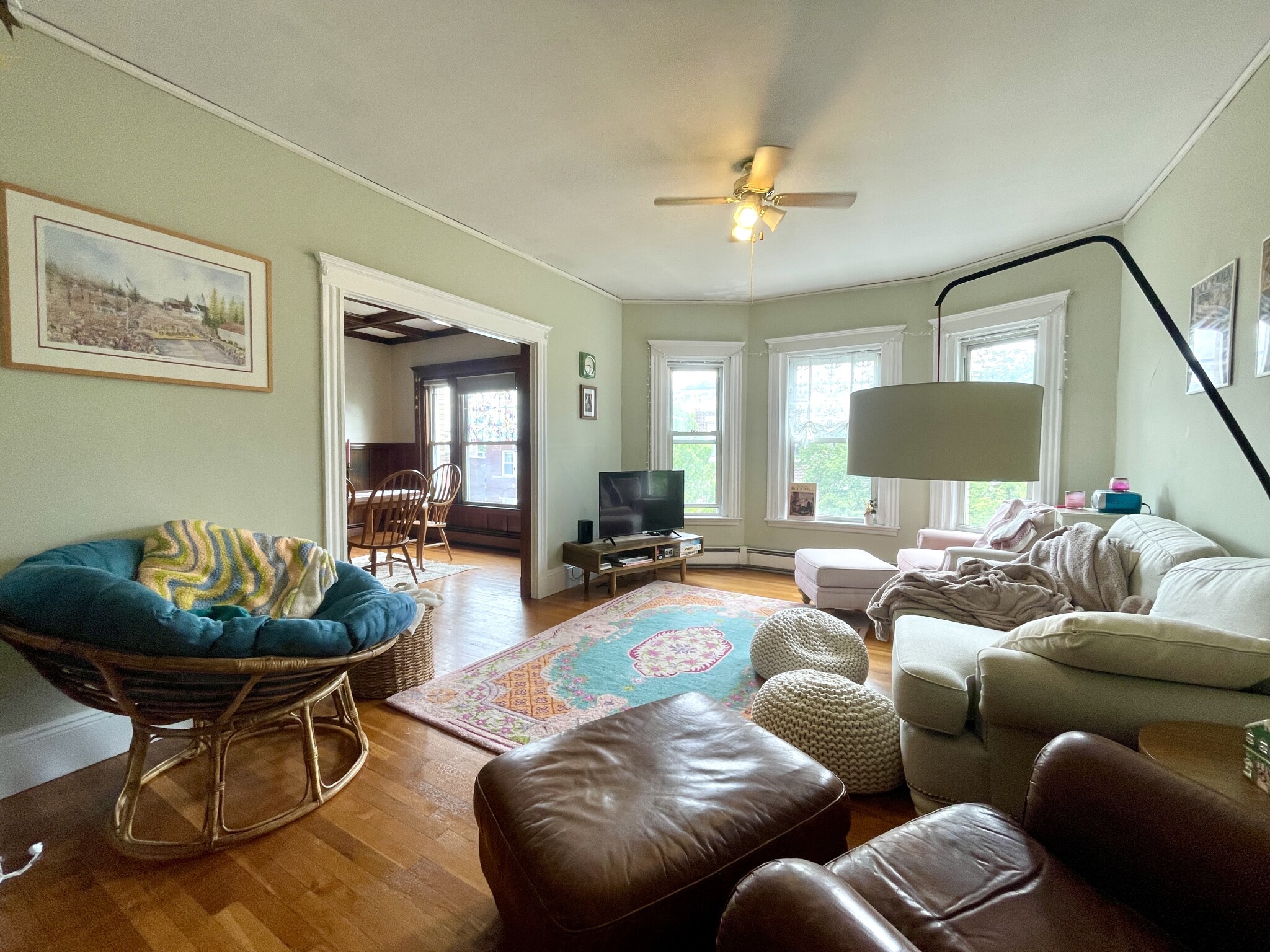 3 bed, 1 bath apartment for rent at 85 Browne St Unit 3, Coolidge Corner