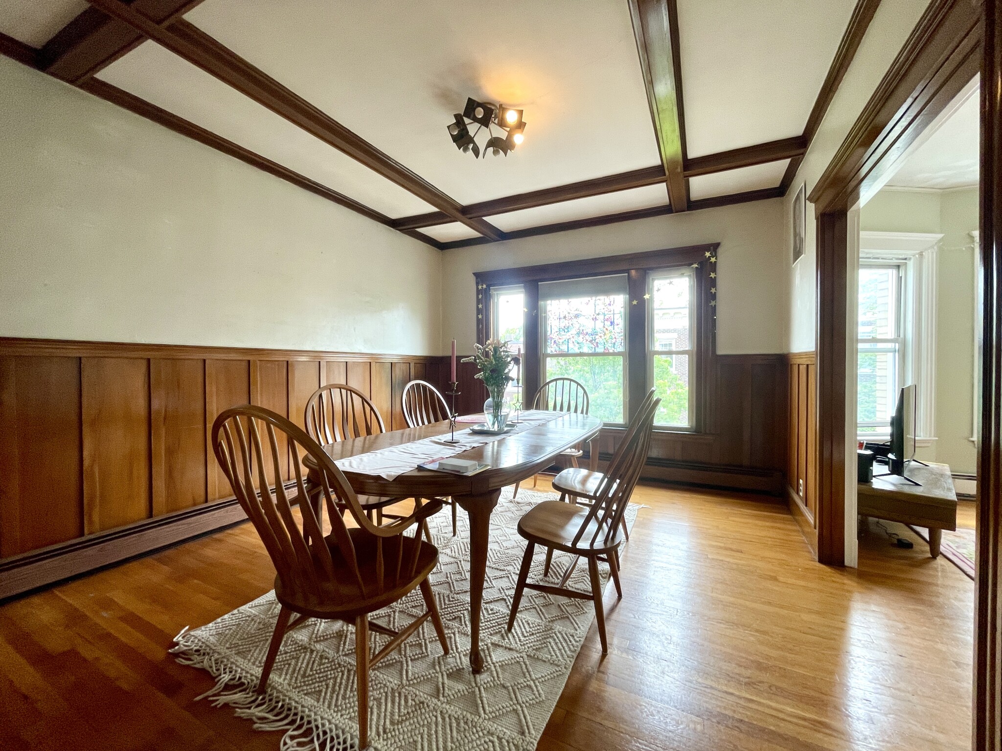 3 bed, 1 bath apartment for rent at 85 Browne St Unit 3, Coolidge Corner — photo 12 of 36