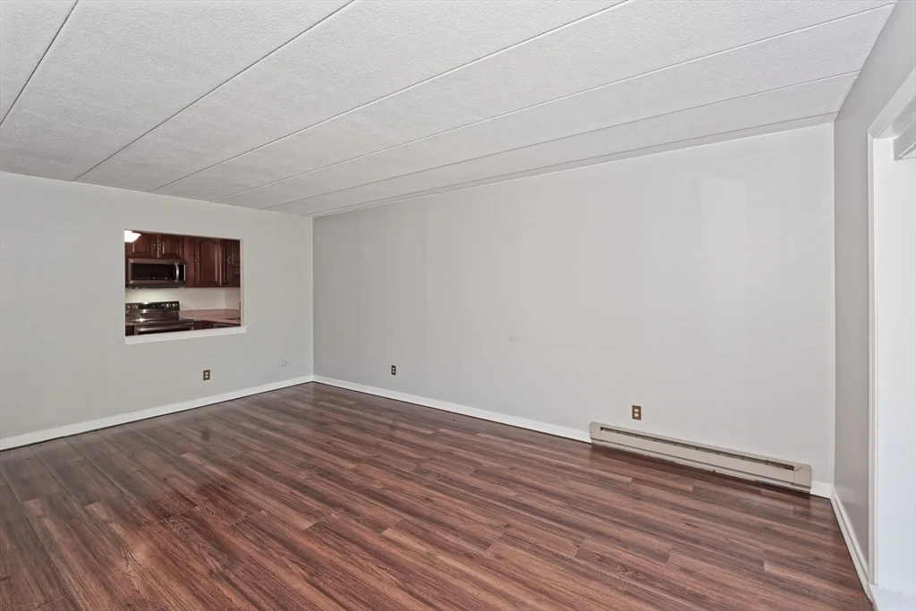 1 bed, 1 bath apartment for rent at 85 Commons Dr Unit 408, Shrewsbury — photo 9 of 29