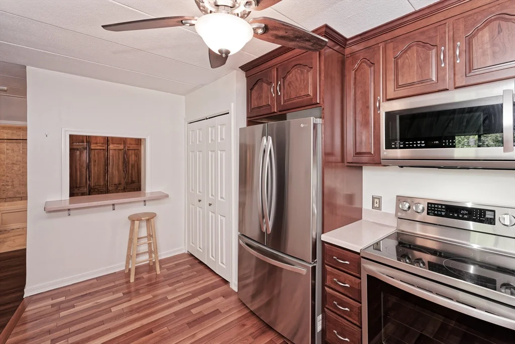 1 bed, 1 bath apartment for rent at 85 Commons Dr Unit 408, Shrewsbury — photo 10 of 29