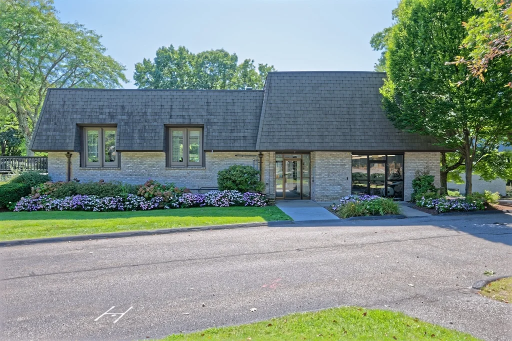 1 bed, 1 bath apartment for rent at 85 Commons Dr Unit 408, Shrewsbury — photo 25 of 29