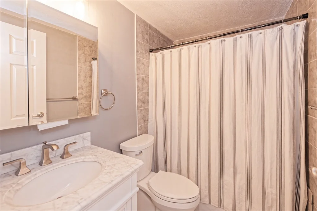 1 bed, 1 bath apartment for rent at 85 Commons Dr Unit 408, Shrewsbury — photo 16 of 29